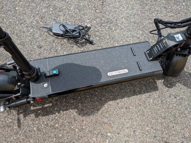 ★試乗車★【COSWHEEL(コスウェル)】 MIRAI T Lite 電動キックボード 特定小型原付 アーバンブラック ★公道走行可能★免許不要★