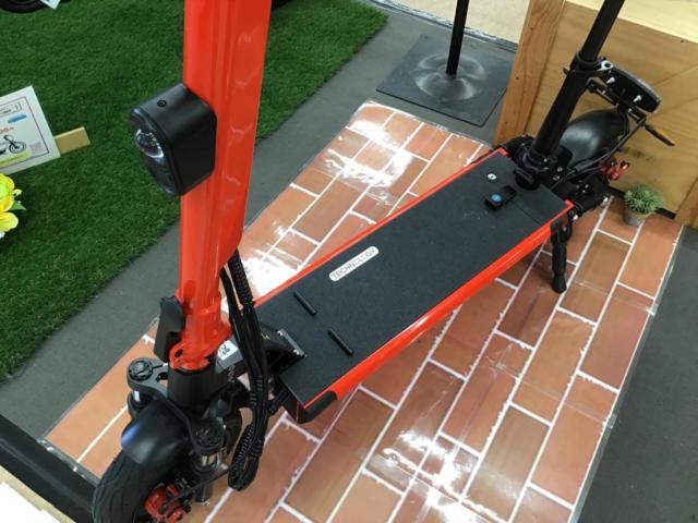 ★試乗車★【COSWHEEL(コスウェル)】 MIRAI T Lite 電動キックボード 特定小型原付 カーマインレッド ★公道走行可能★免許不要★