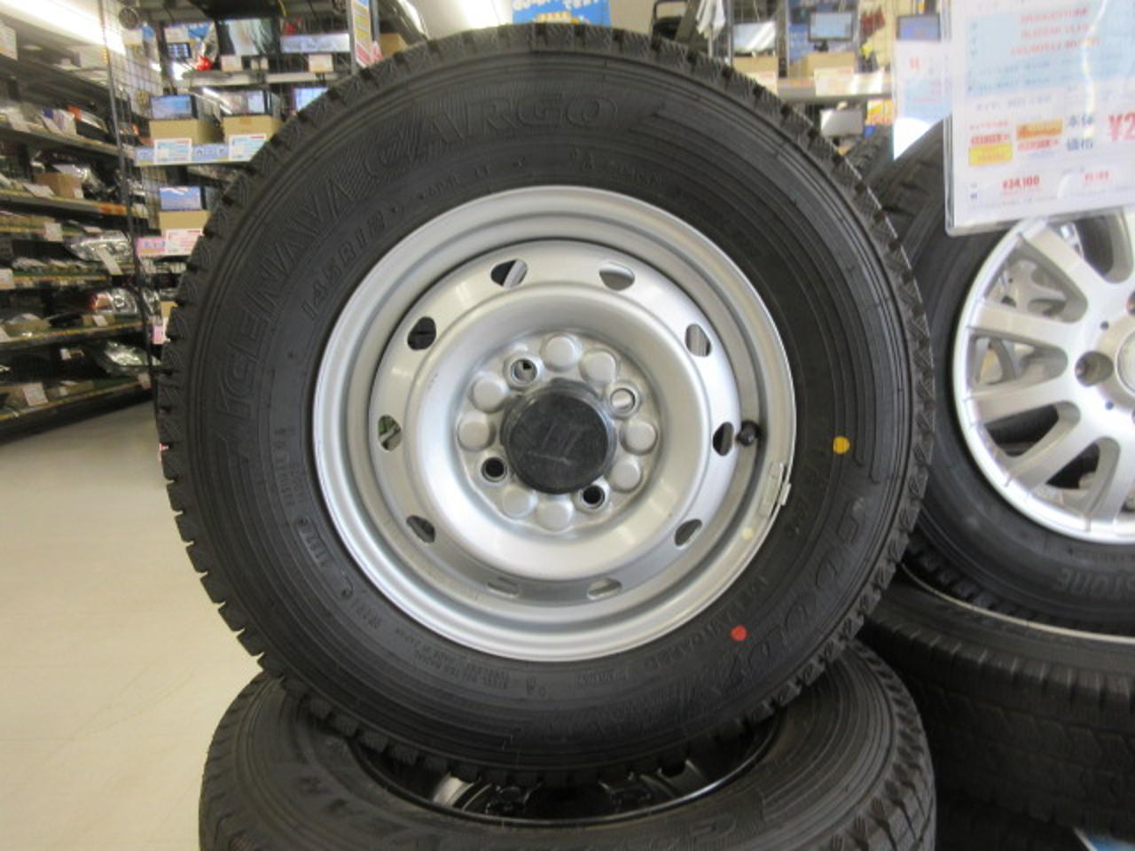 TOPY Steel wheel + GOODYEAR ICENAVI CARGO