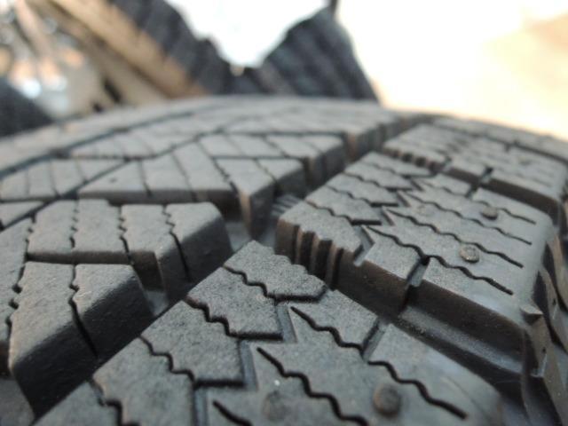★冬だ!スペシャル価格!★weds JOKER STRAIGHT+BRIDGESTONE BLIZZAK VRX2