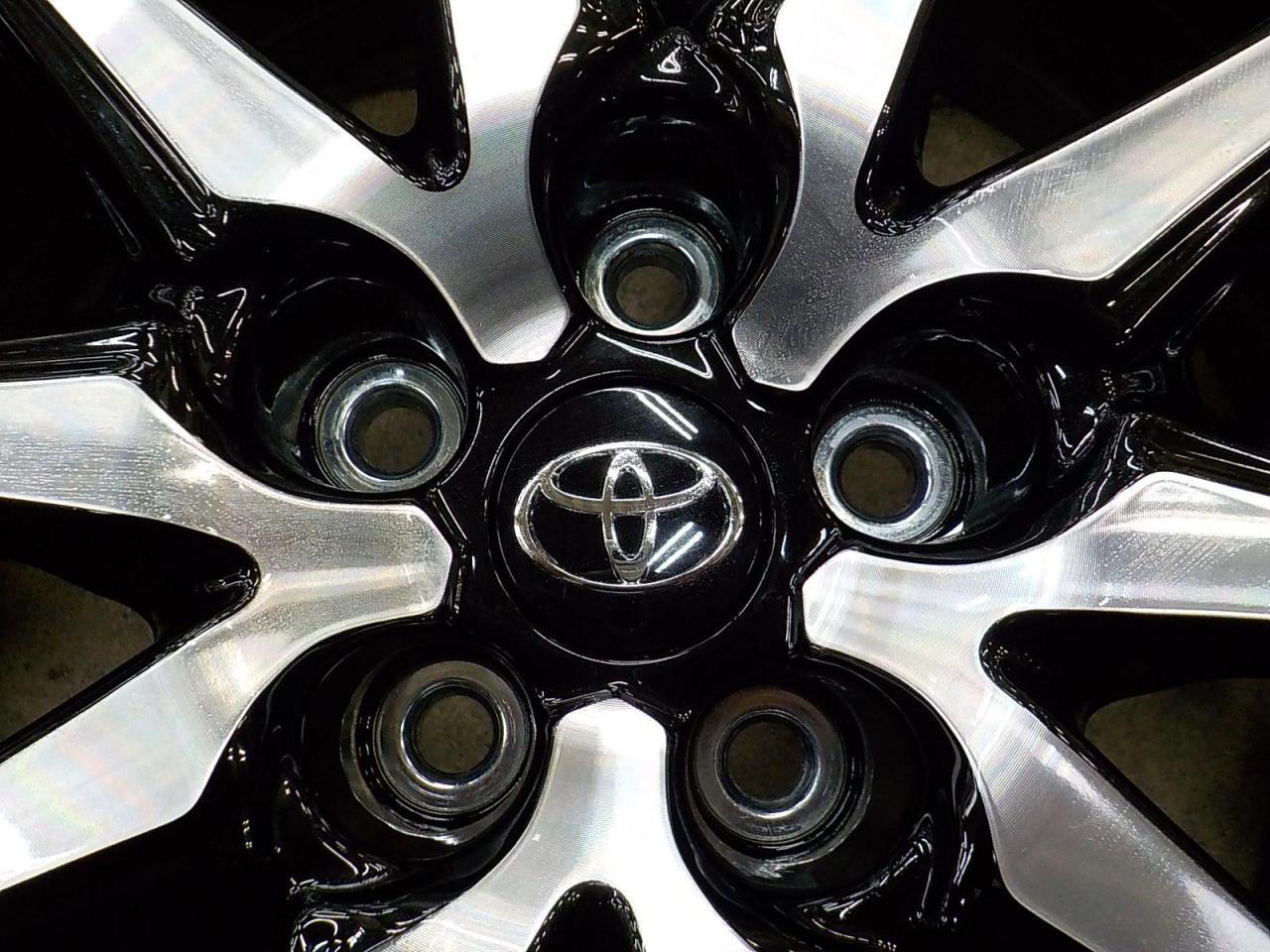 GR86 SZ純正タイヤ・ホイール トヨタ(TOYOTA) GR86 SZグレード 純正ホイール + MICHELIN PRIMACY HP