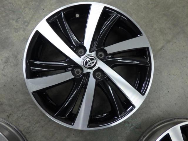 トヨタピクシスジョイ純正