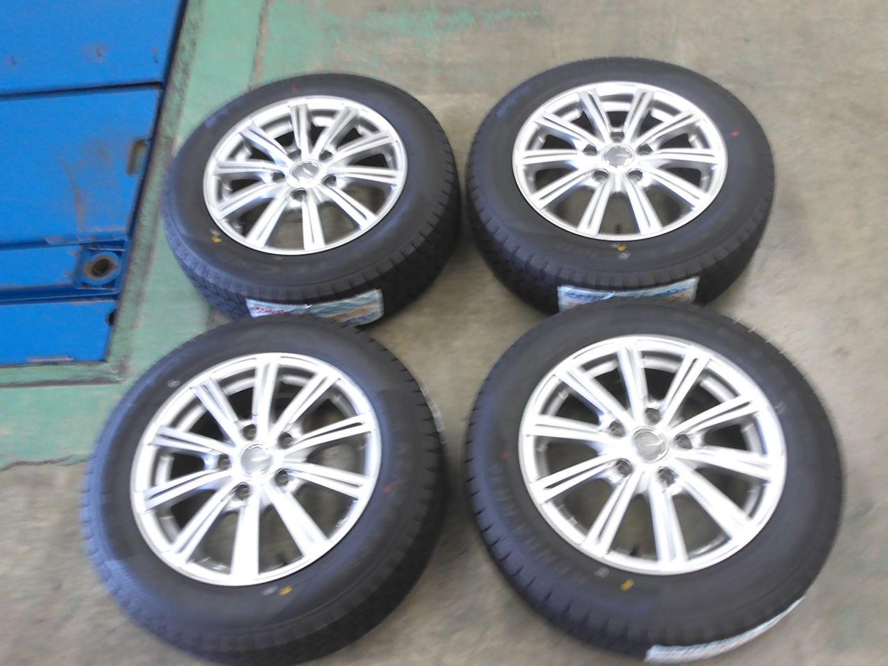 YOKOHAMA MILLOUS PS + KENDA ICETEC NEO KR36