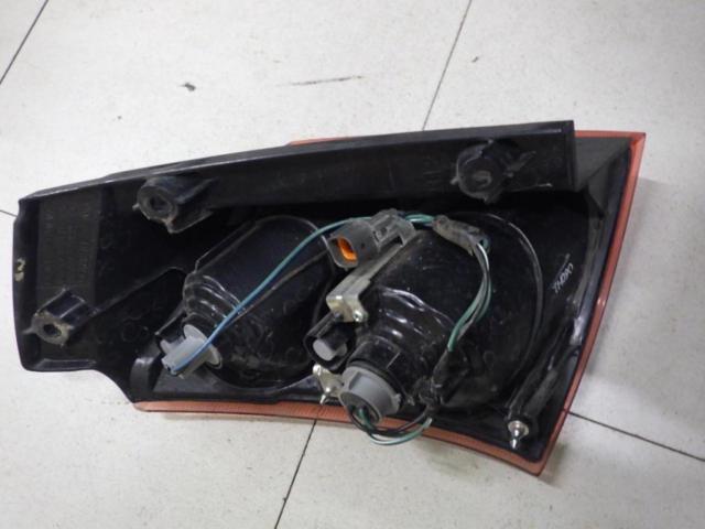 【三菱純正】ミツビシ コルトプラス純正テールレンズ 運転席側のみ