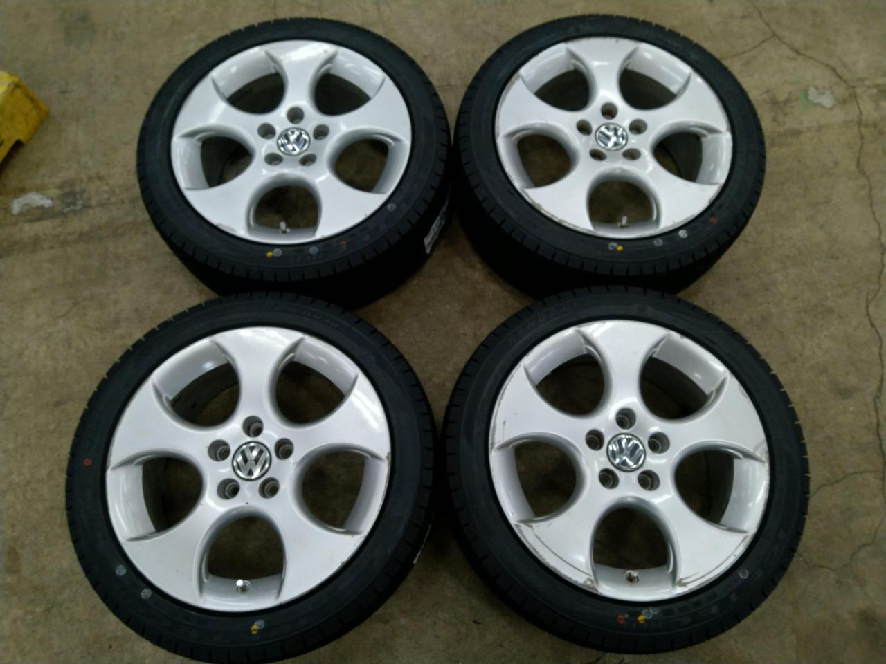 New winter tires included VolksWargen GOLF V GTi Original wheel + KENDA KR36
