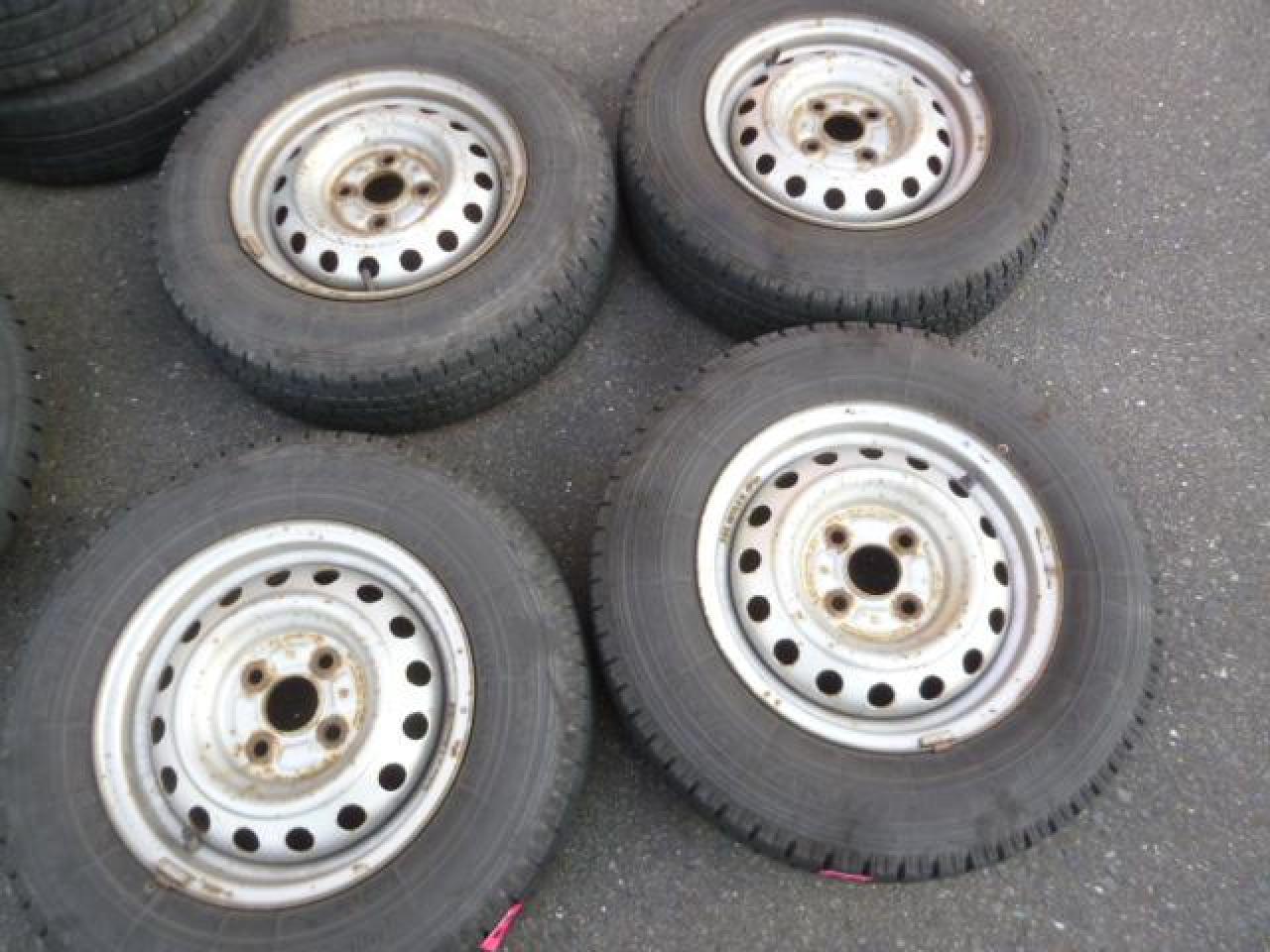 Toyota genuine Probox genuine steel + TOYO DELVEX 935
