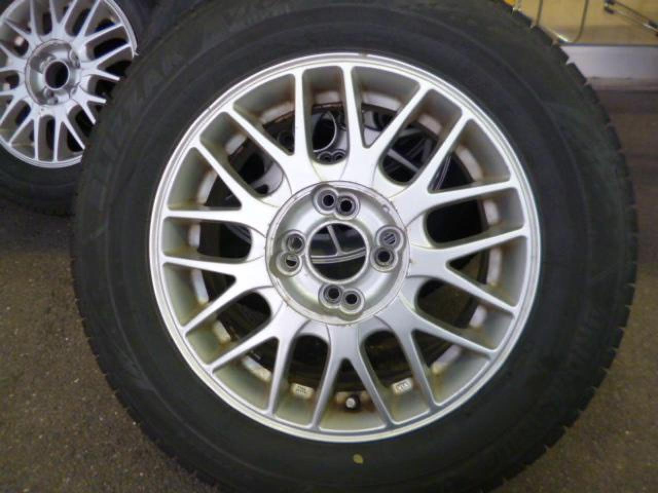 Other manufacturers unknown Mesh wheel + BLIZZAK VRX3
