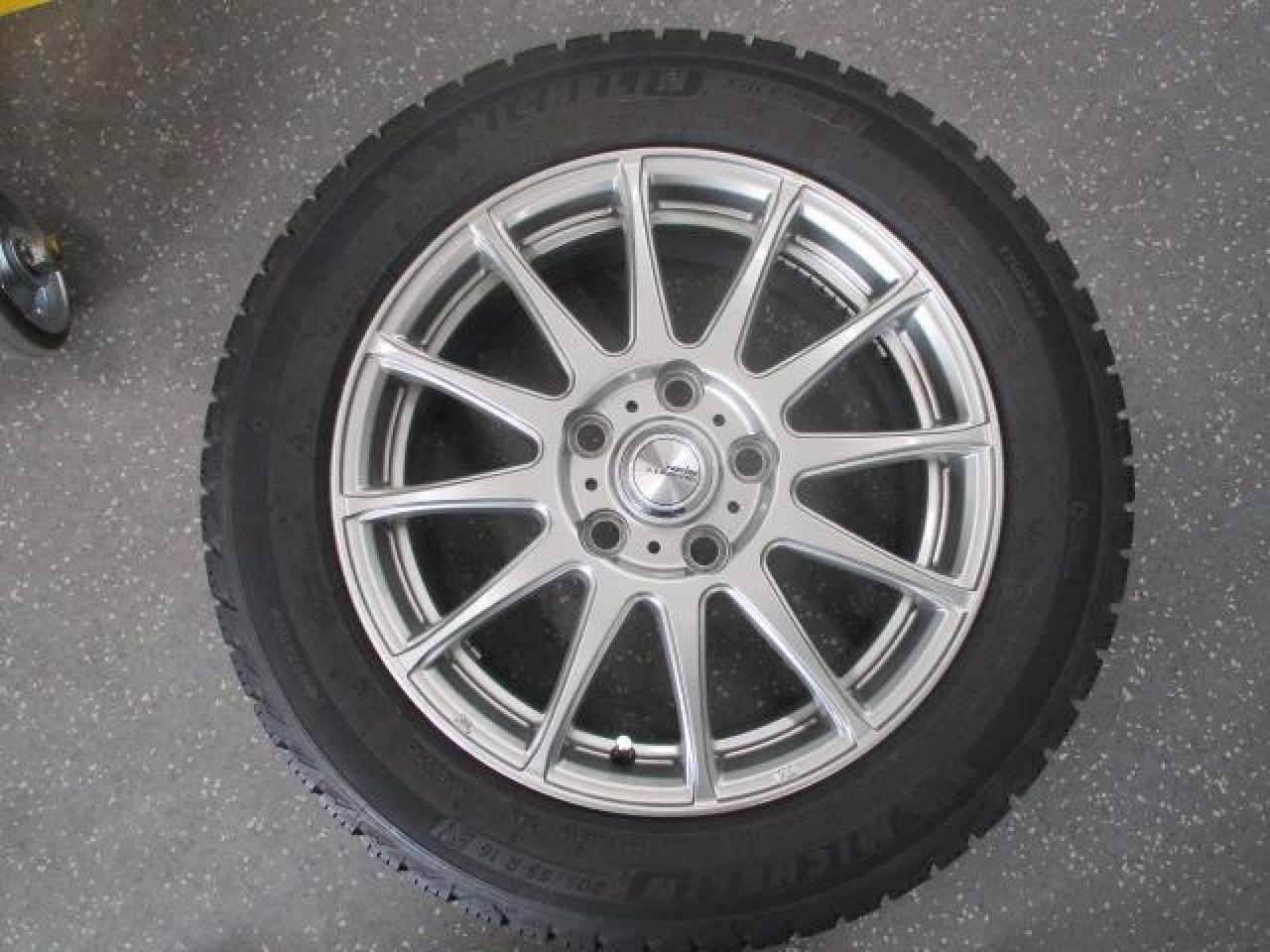weds ravrion LUMIERE + MICHELIN X-ICE SNOW