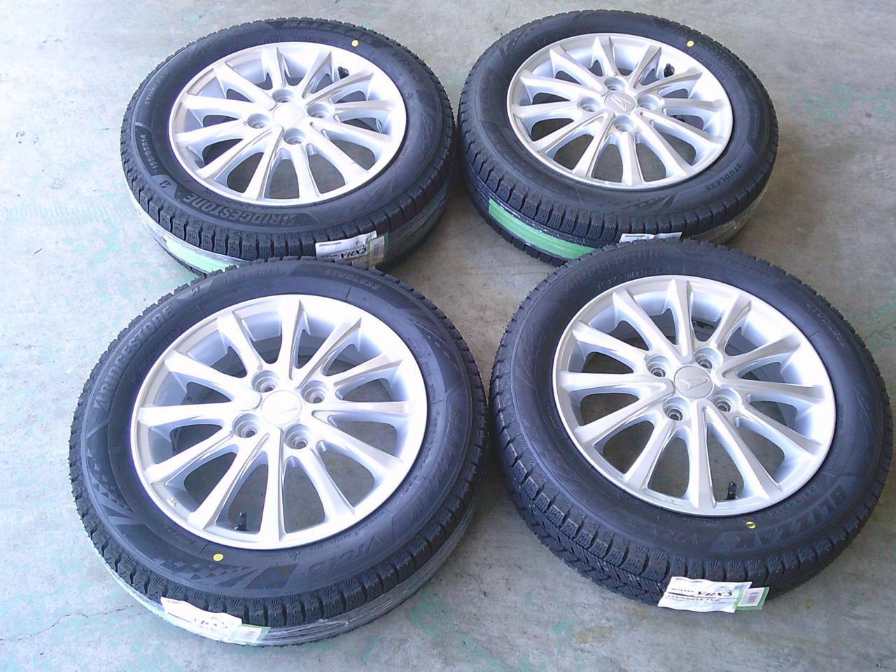 Daihatsu genuine Tanto original wheel + BRIDGESTONE BLIZZAK VRX3