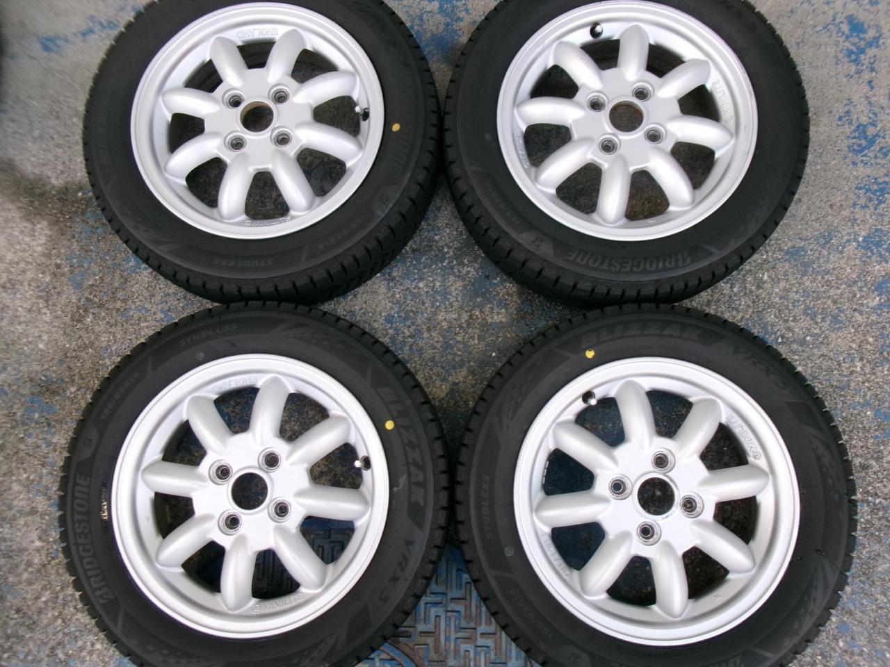 Genuine Daihatsu parts Genuine Daihatsu optional parts MINILITE Aluminum wheels + BRIDGESTONE BLIZZAK VRX3