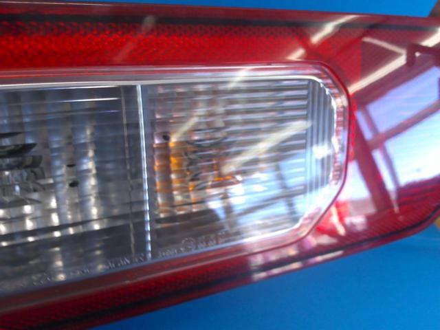 スズキ純正(SUZUKI) ジムニーJB64W/シエラJB74W純正テールレンズ