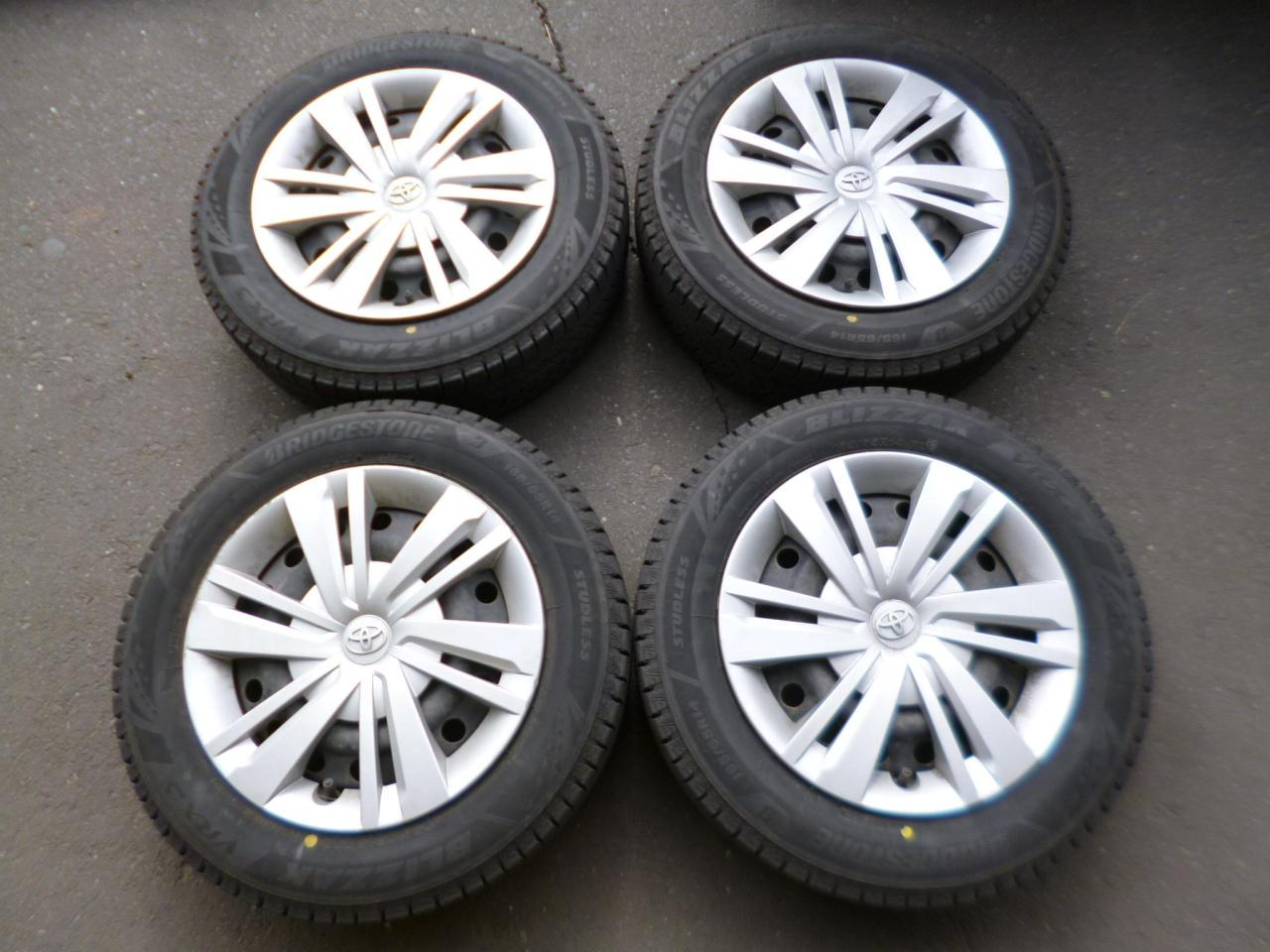 Sold Toyota genuine parts Roomy genuine steel + BRIDGESTONE BLIZZAK VRX3