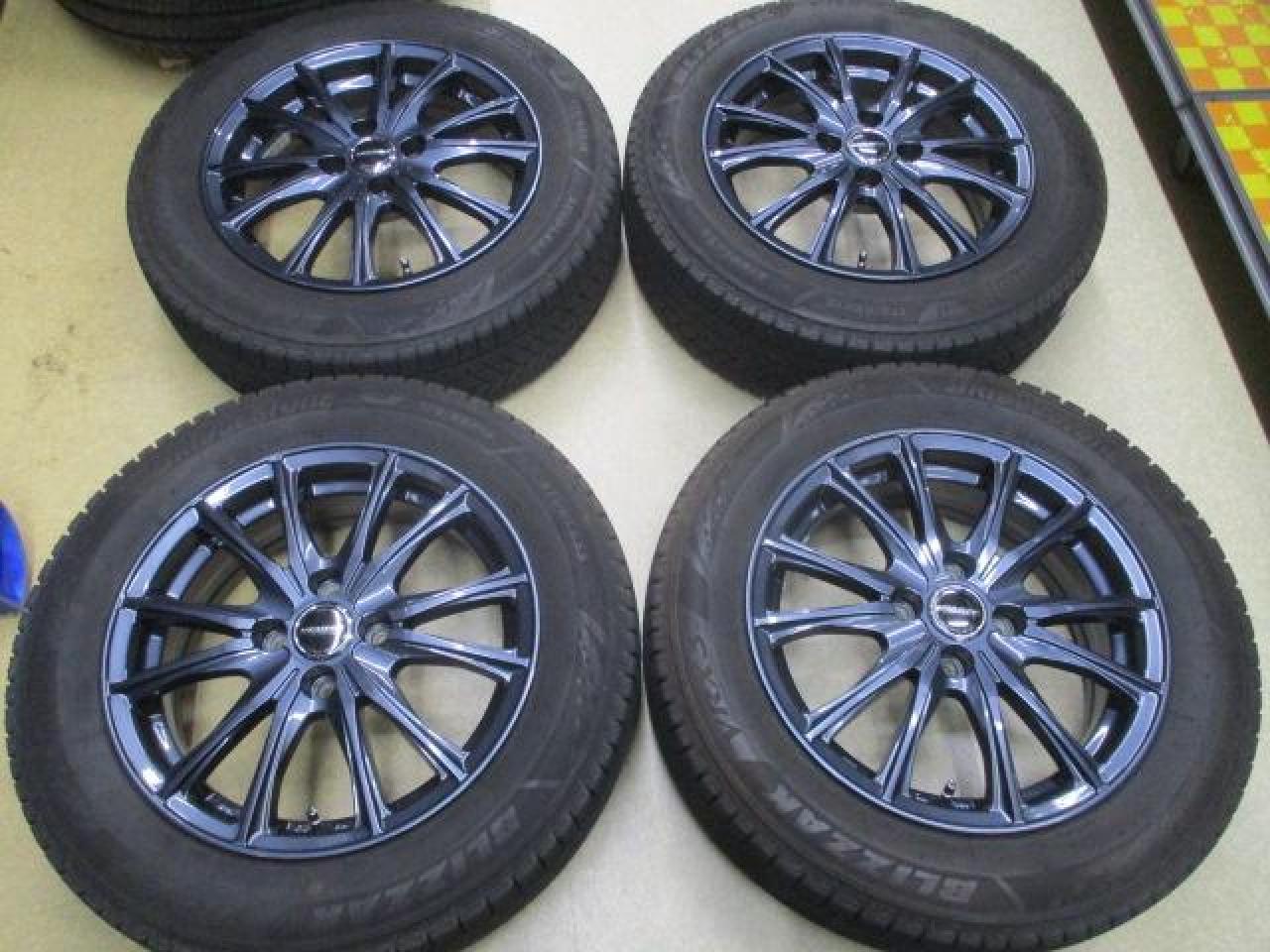 HOT STUFF WAREN + BRIDGESTONE BLIZZAK VRX3