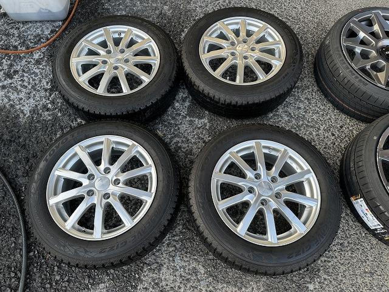 BRIDGESTONE SICUREZZA design NJ10+TOYO OBSERVE GIZ2 195 / 60R16 89Q