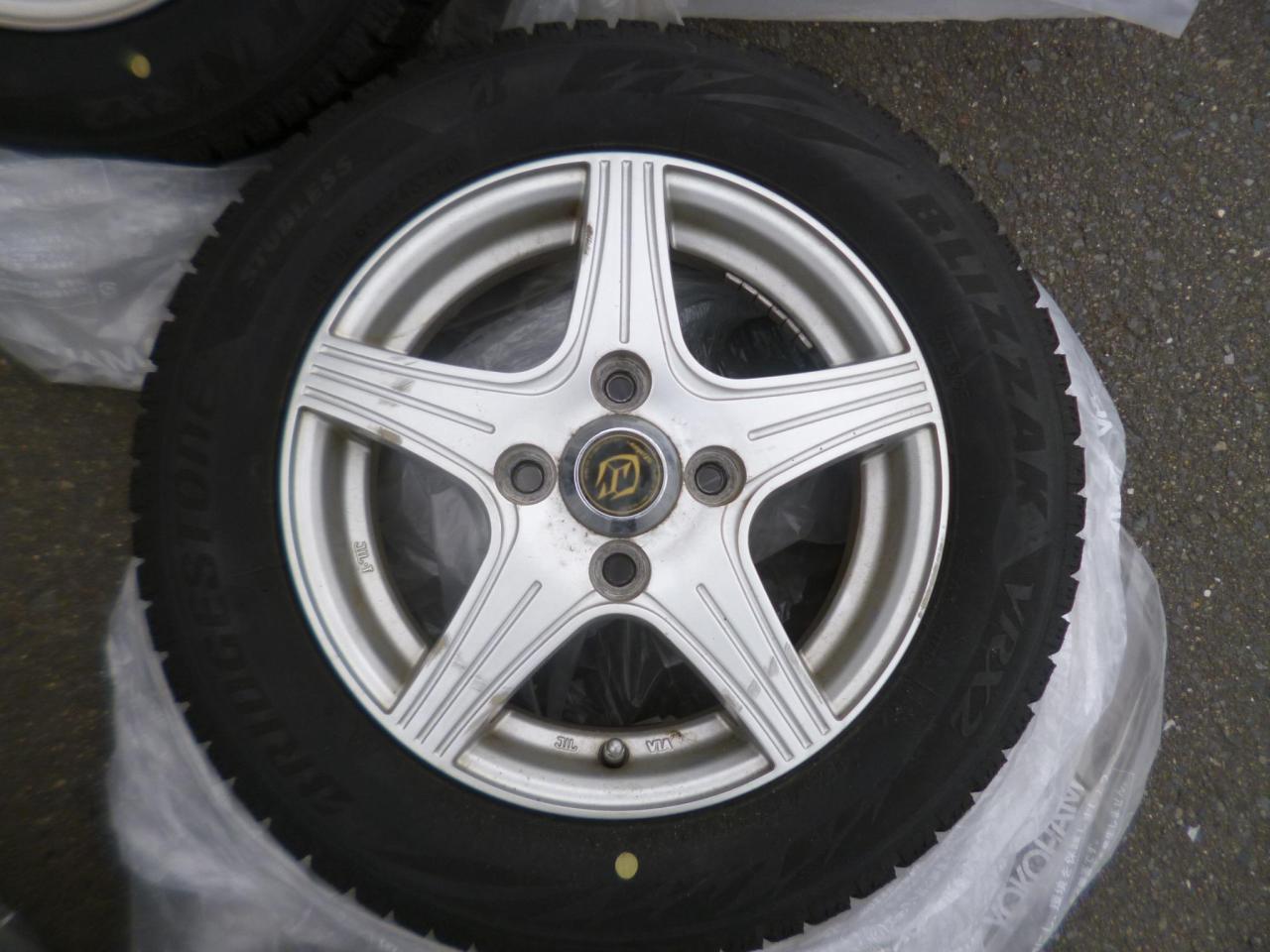 weds Staker + BRIDGESTONE BLIZZAK VRX2