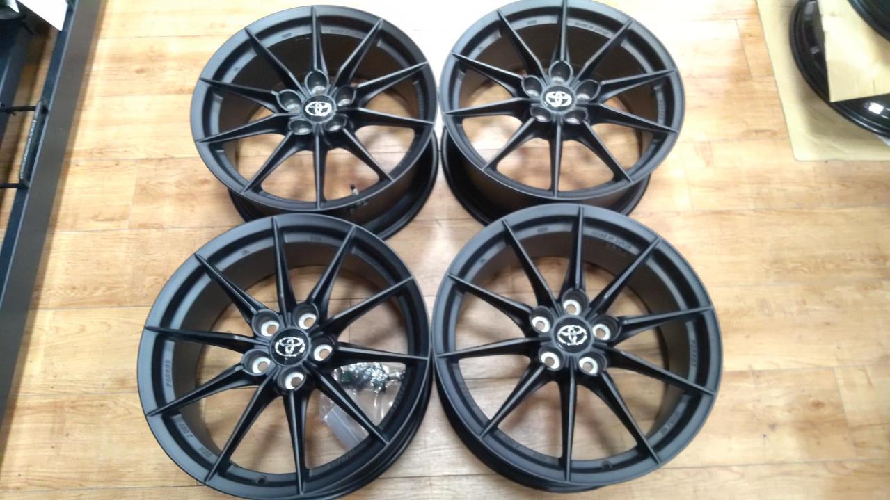 トヨタGRヤリス　RZハイパフォーマンス　純正ホイール4本　ナットセット TOYOTA GRヤリス/RZ/ハイパフォーマンスパッケージ 純正BBS製鍛造