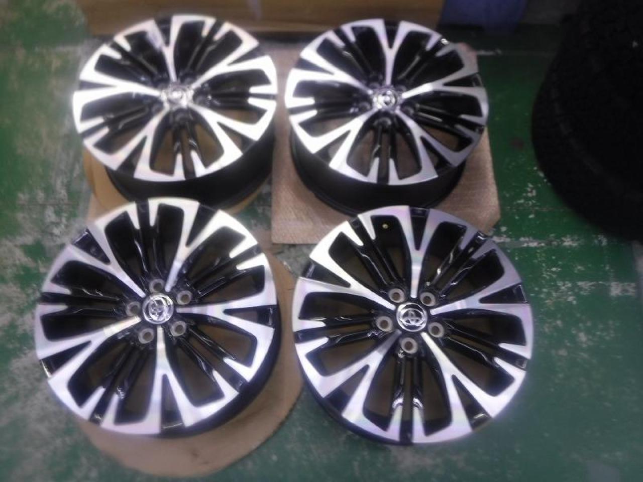 Price reduced. Genuine Toyota parts. Yaris Cross Z grade genuine wheel