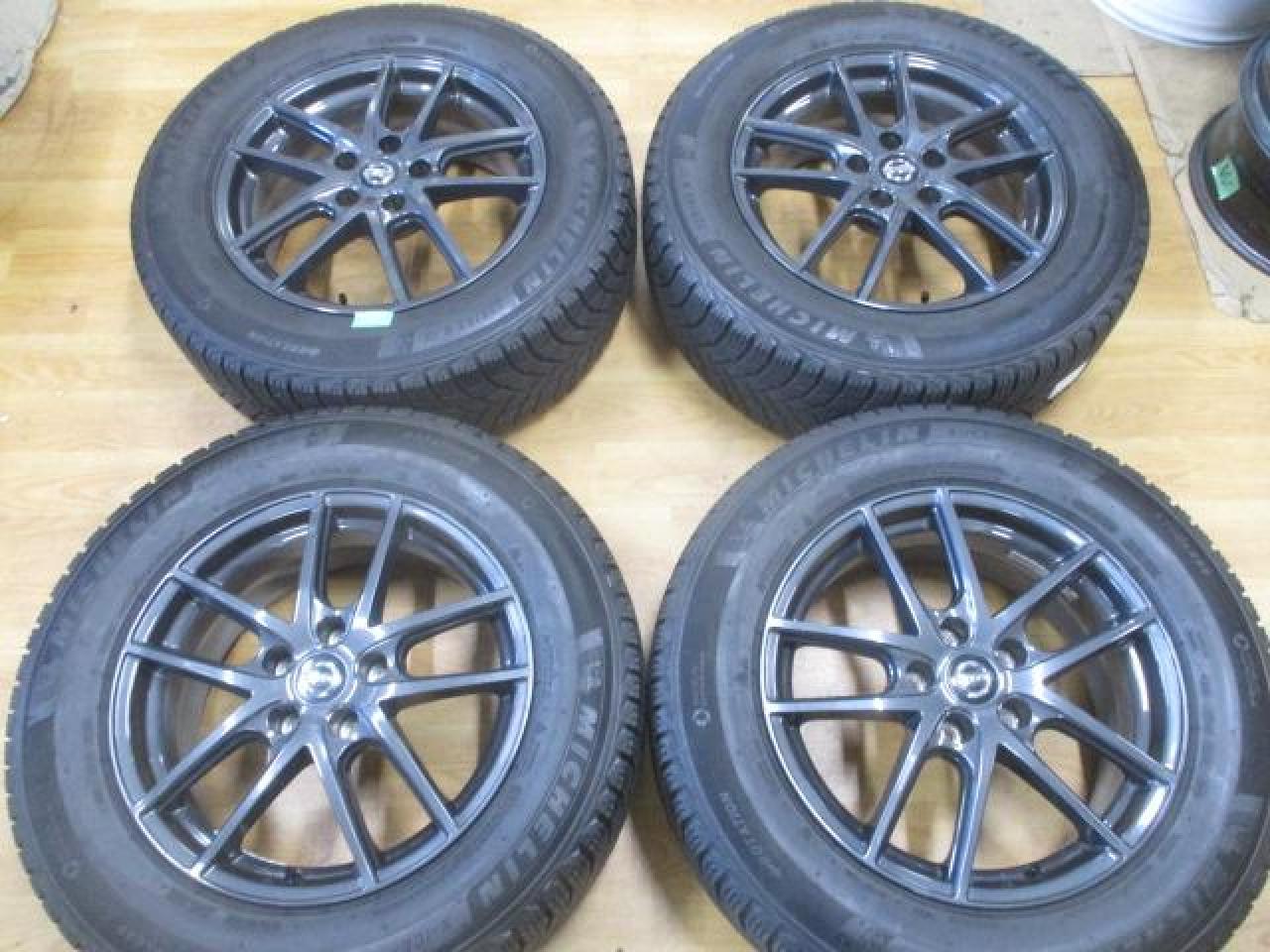 Nissan genuine option Estilo aluminum wheels + MICHELIN X-ICE SNOW SUV Four