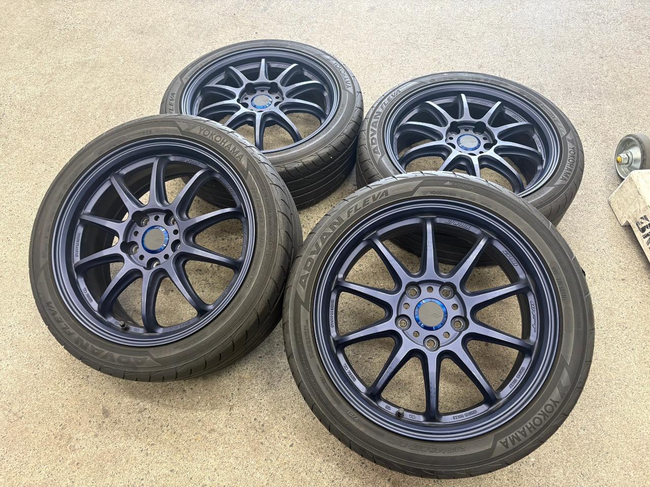 A must-see!! WORK EMOTION ZR10 Limited Edition + YOKOHAMA ADVAN FLEVA V701 Limited edition color model