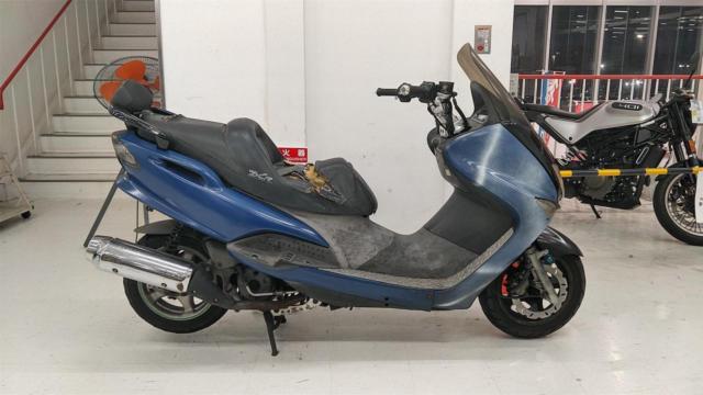 YAMAHA マジェスティ125Fi