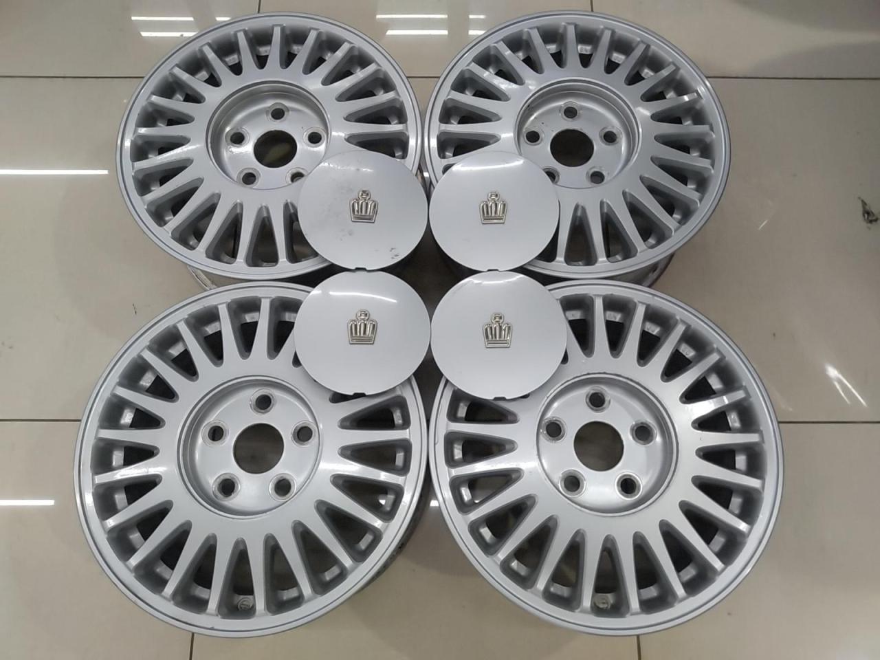 TOYOTA 150 series Crown Original wheel