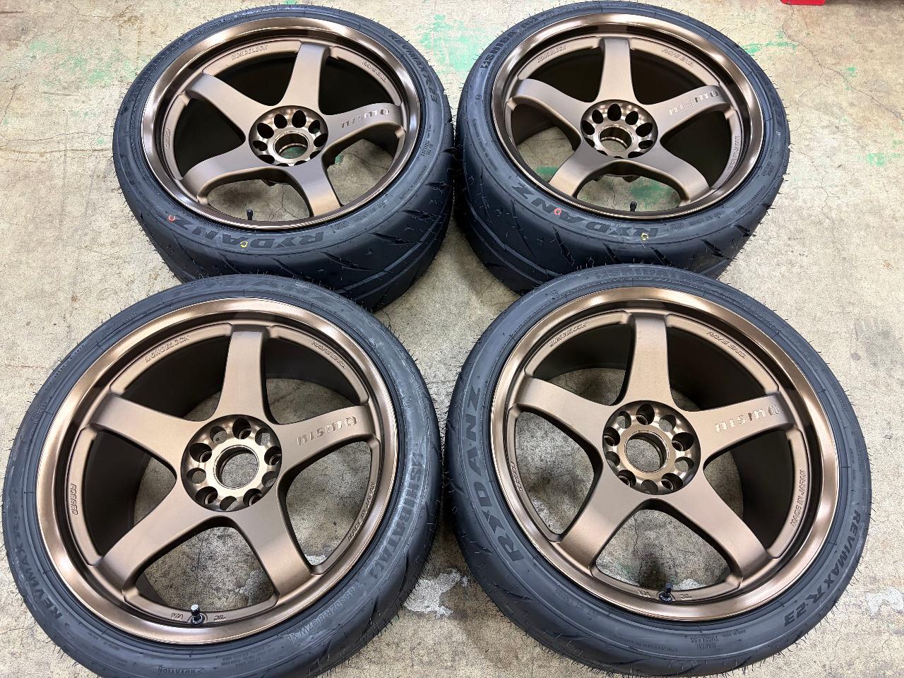 new set NISMO LM-GT4 Machining Logo Version + SHIBATIRE R23