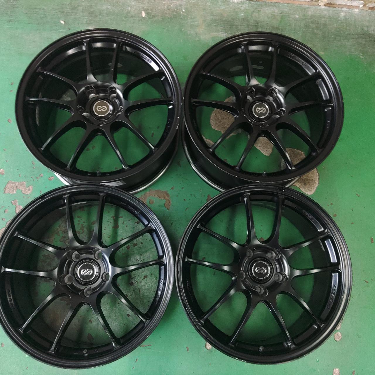 ENKEI PerformanceLine PF01