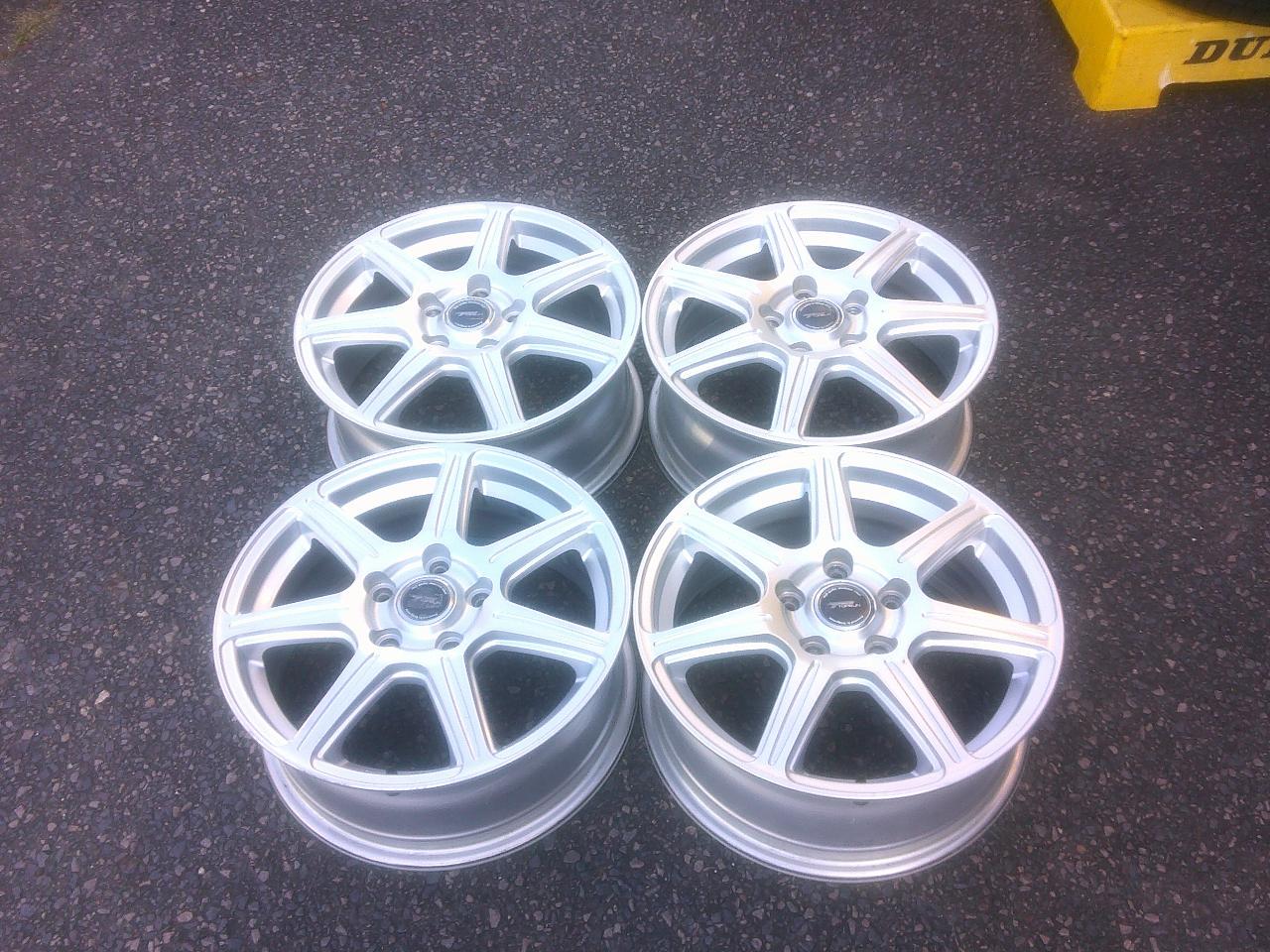 BRIDGESTONE TOPRUN 16 inches wheel