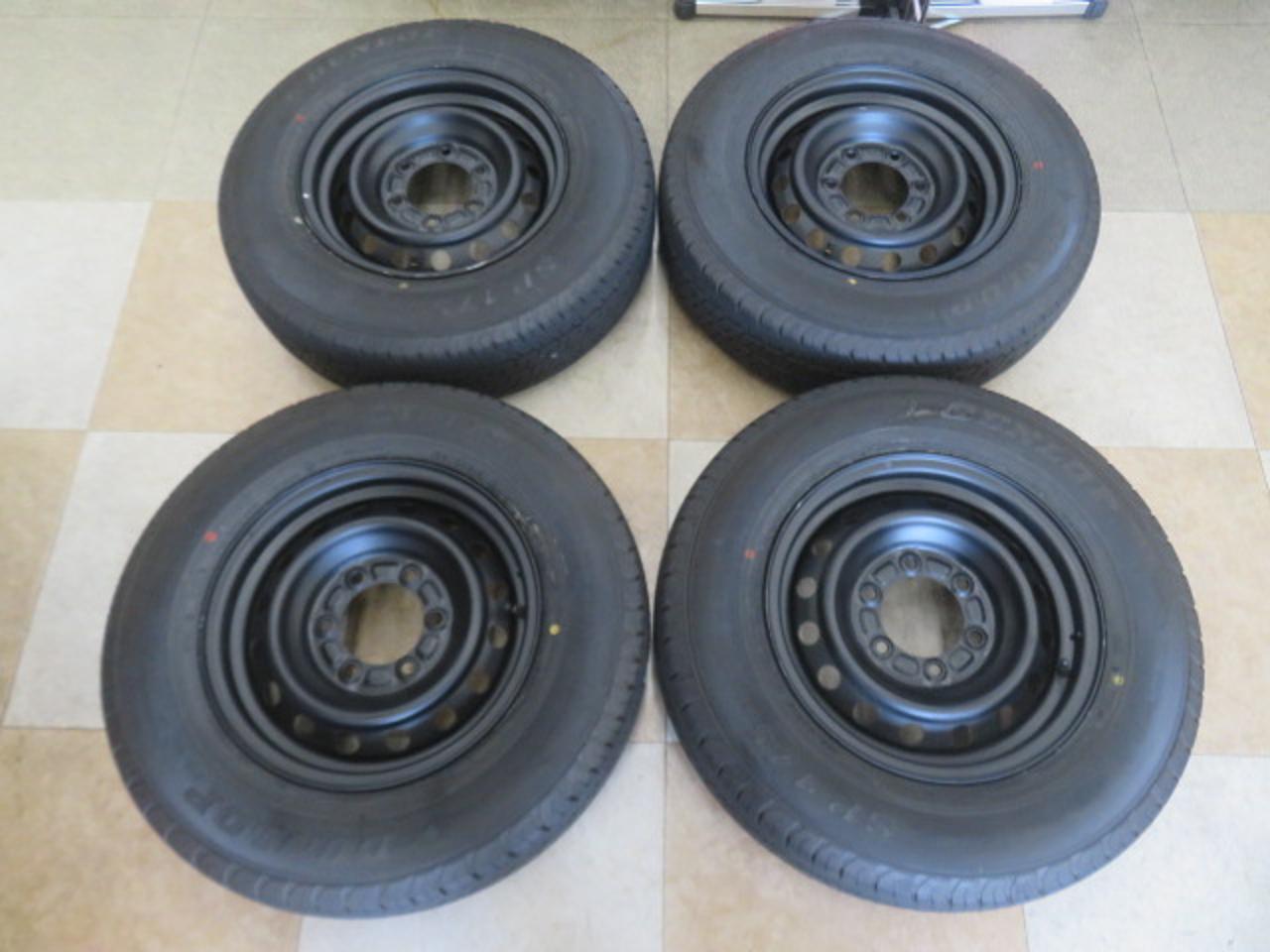 Toyota Hiace 200 Genuine steel + DUNLOP SP175N
