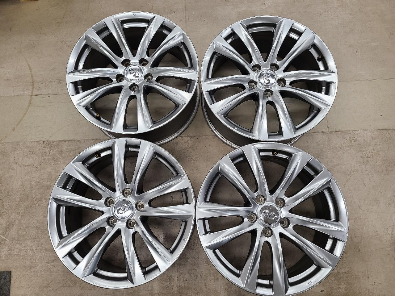 Nissan genuine Fuga late model aluminum wheels