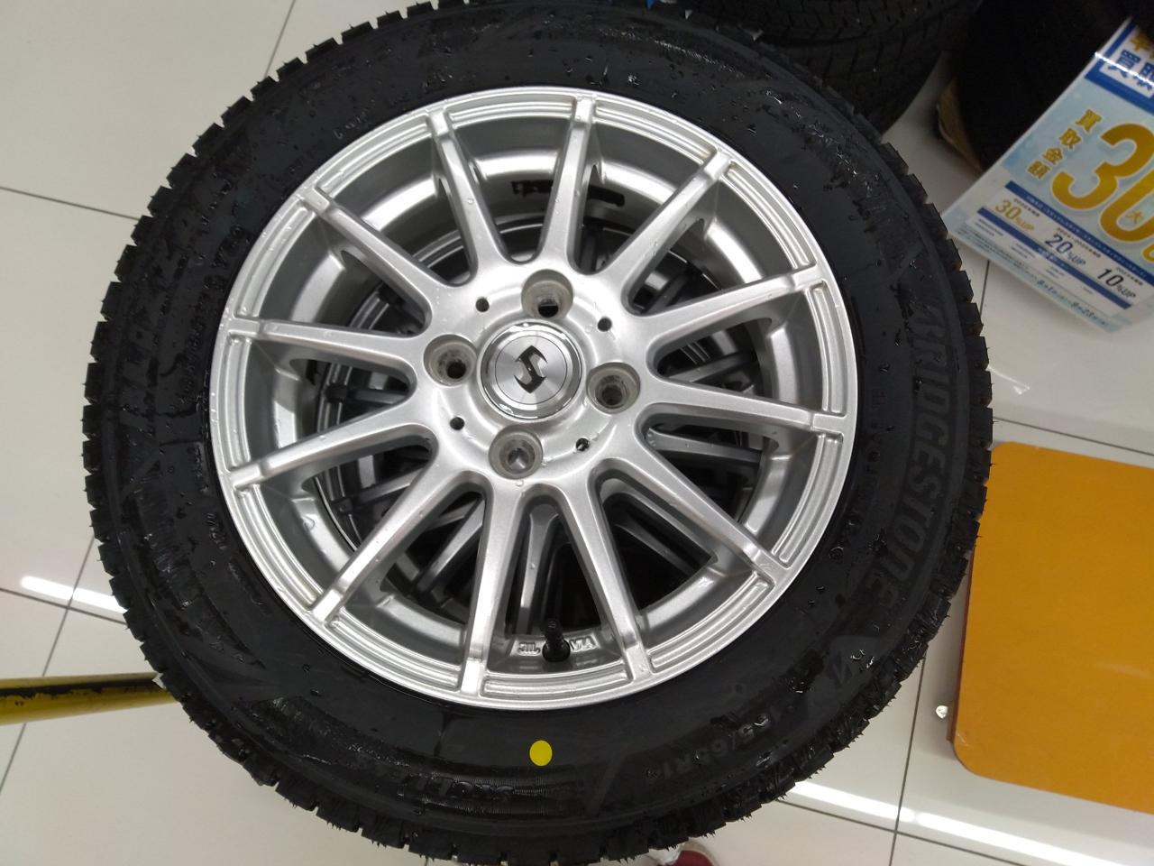 weds SECRET + BRIDGESTONE BLIZZAK VRX3 155 / 65R14
