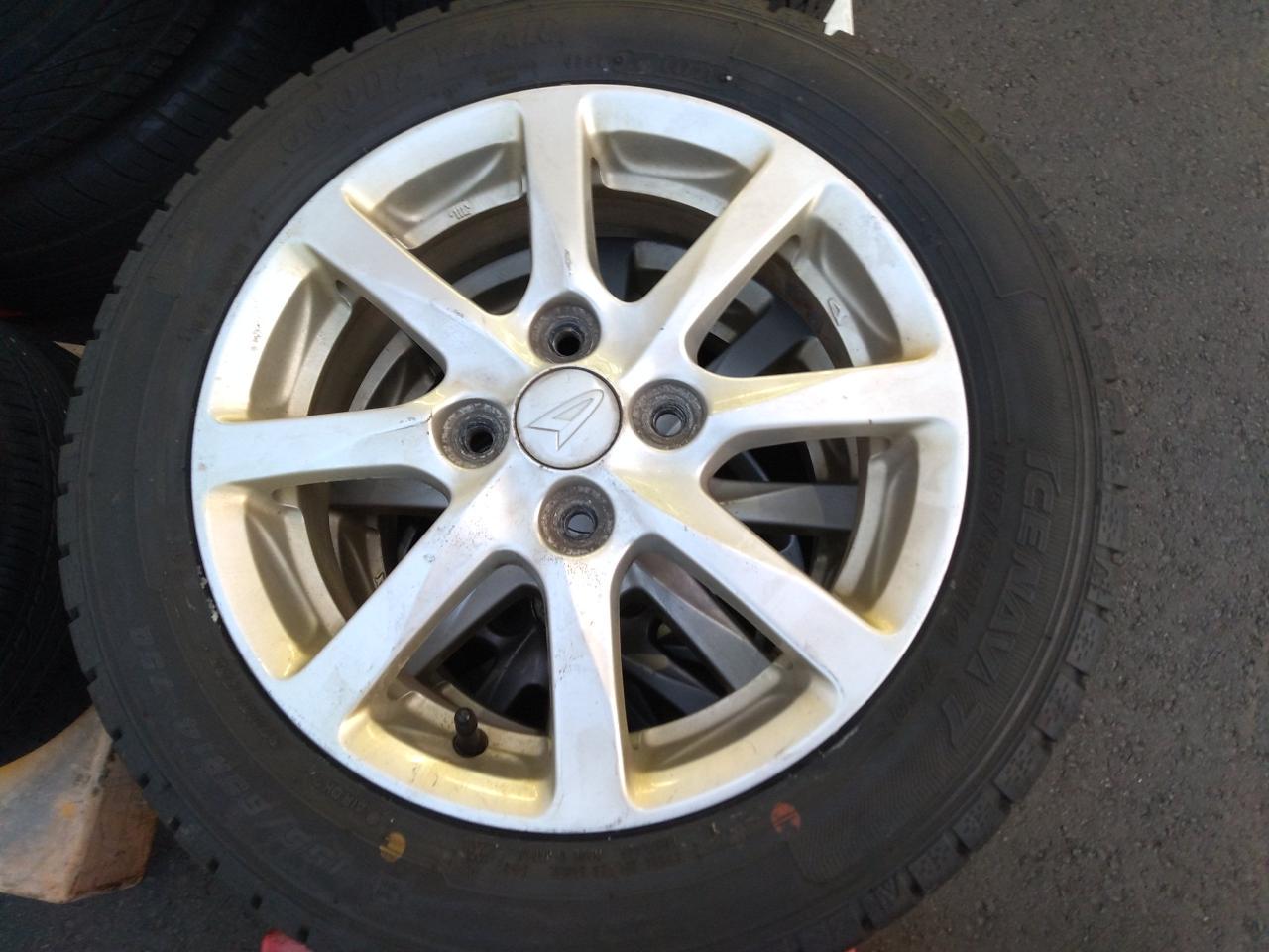 Daihatsu genuine Tanto genuine + GOODYEAR ICENAVI 7