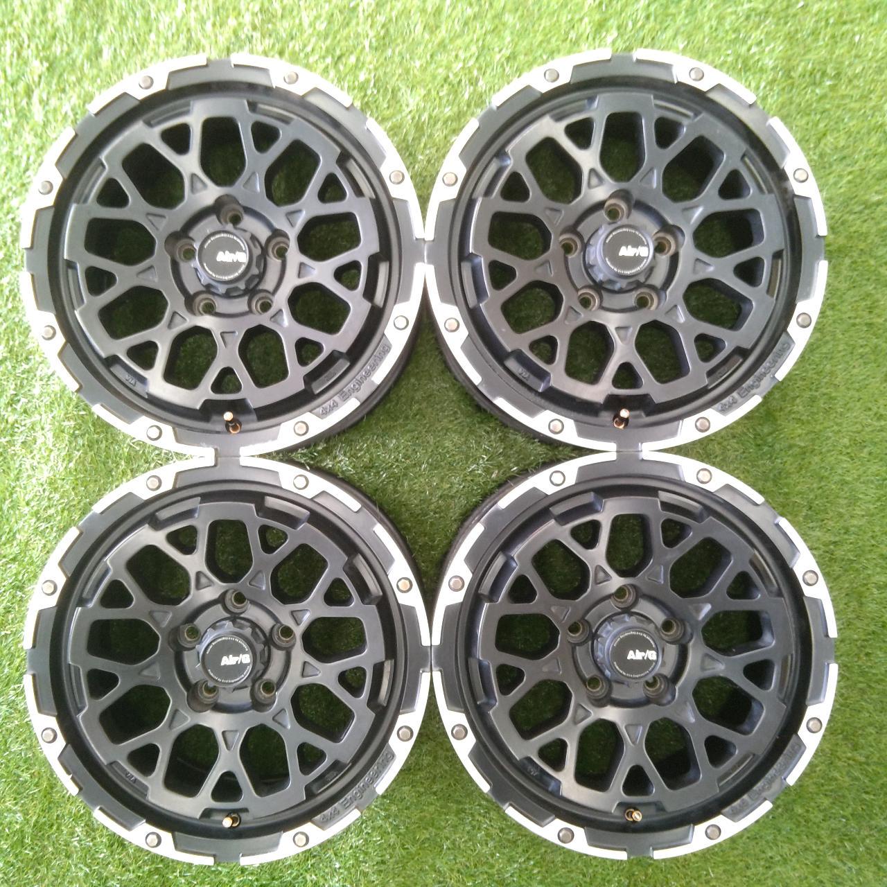 4 × 4Engineering Air / G rocks 16 inches 4 pieces set