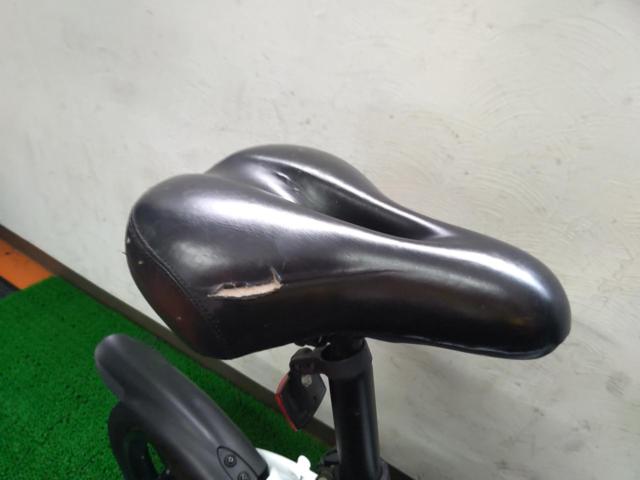 HOLDON Q1 14インチ シングルギア 電動アシスト自転車 ホワイト ※後輪パンク・ライト配線切れのためわけあり