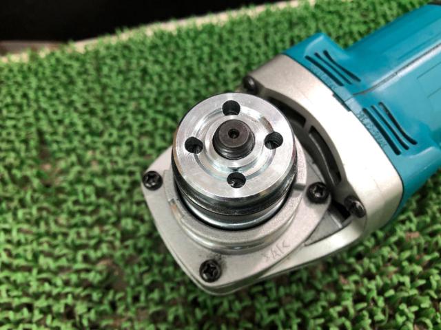マキタ 18V 充電式ディスクグラインダ(本体のみ) スライドスイッチ砥石外径100mm GA404DZ