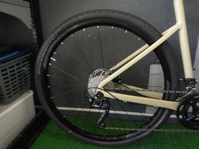 SCOTT SPEEDSTER GRAVEL30 2022年モデル 400系GRX組 700c 2×10s アルミグラベルロードバイク ベージュ サイズ:S 適正身長:165-175cm