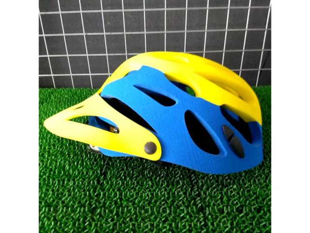 わけあり サイズ不明 RUDYPROJECT モデル不明 ヘルメット イエローxブルー 認定マーク無し