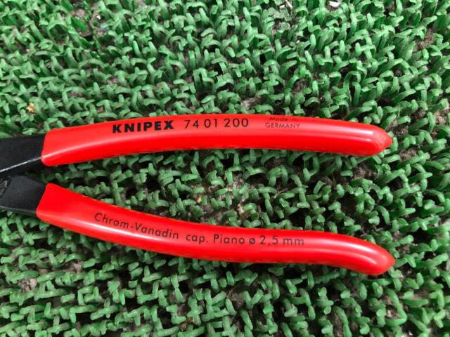 KNIPEX(クニペックス) 強力型斜ニッパー 品番:74 01 200