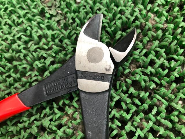 KNIPEX(クニペックス) 強力型斜ニッパー 品番:74 01 200