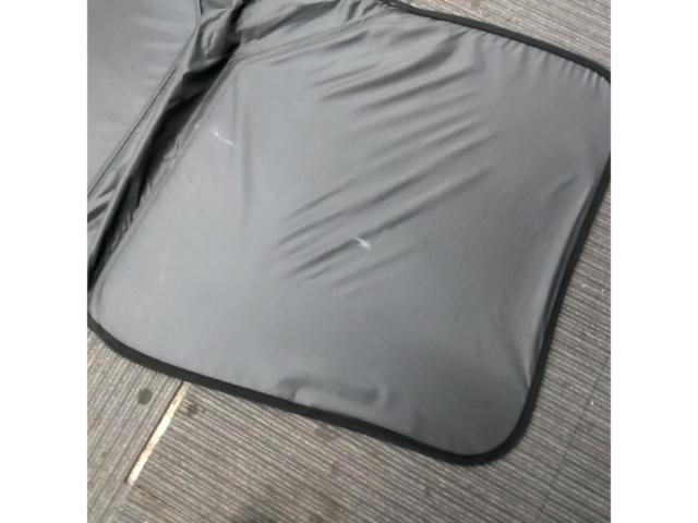 メーカー不明 フロントサンシェード