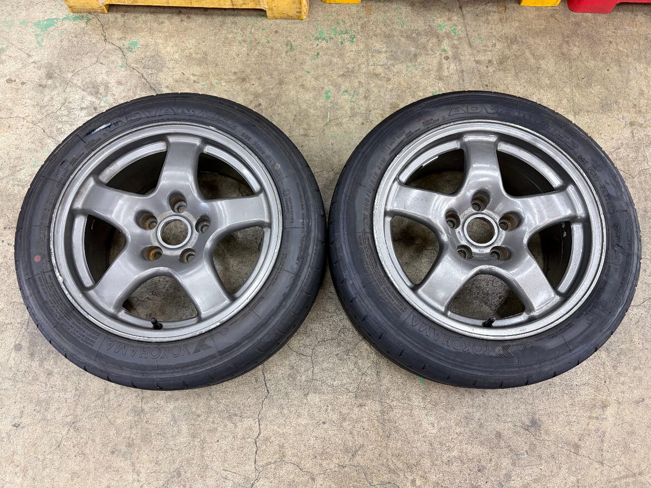 Nissan Skyline GT-R / BNR32 Original wheel + YOKOHAMA ADVAN A052