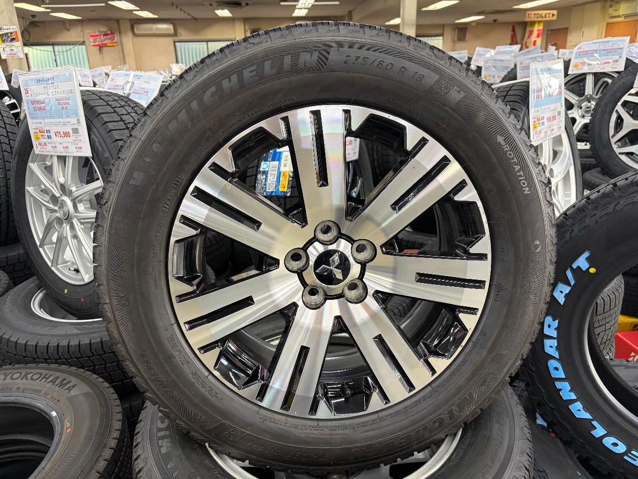 Reuse set Mitsubishi Delica D: 5 / CV1W Medium term Original wheel + MICHELIN X-ICE SNOW SUV