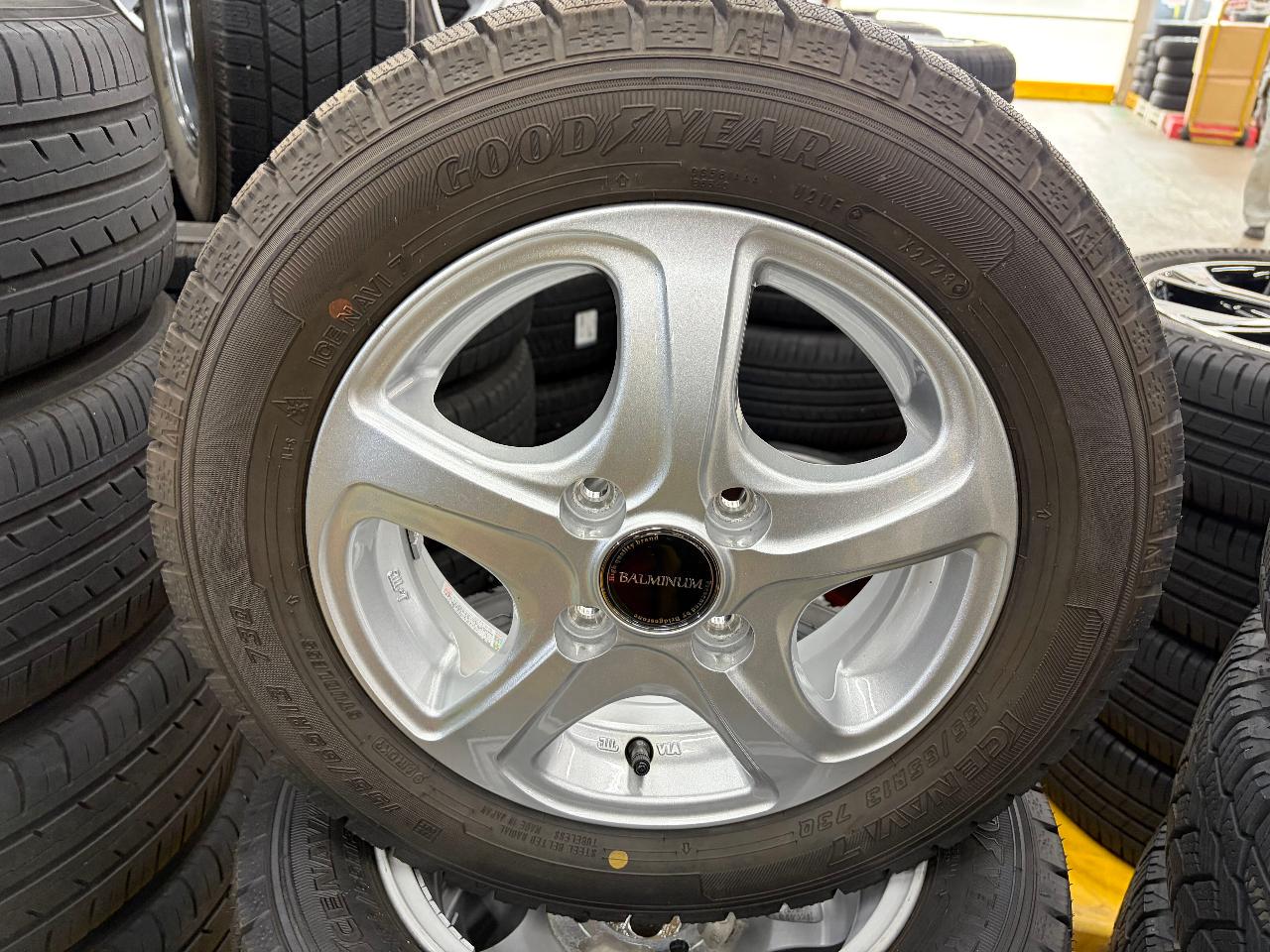 BRIDGESTONE BALMINUM + GOODYEAR ICE NAVI 7