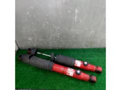Wakeari
GAB
TOP
Shock absorber (rear only)
Hiace / 200 system
For 2WD