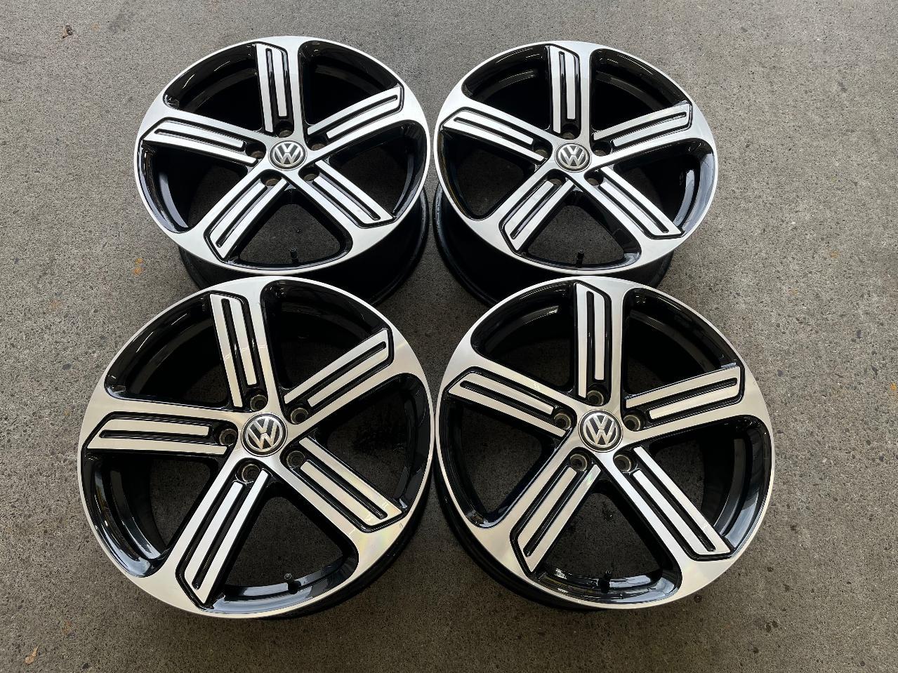 Volkswagen Golf R Variant genuine wheels