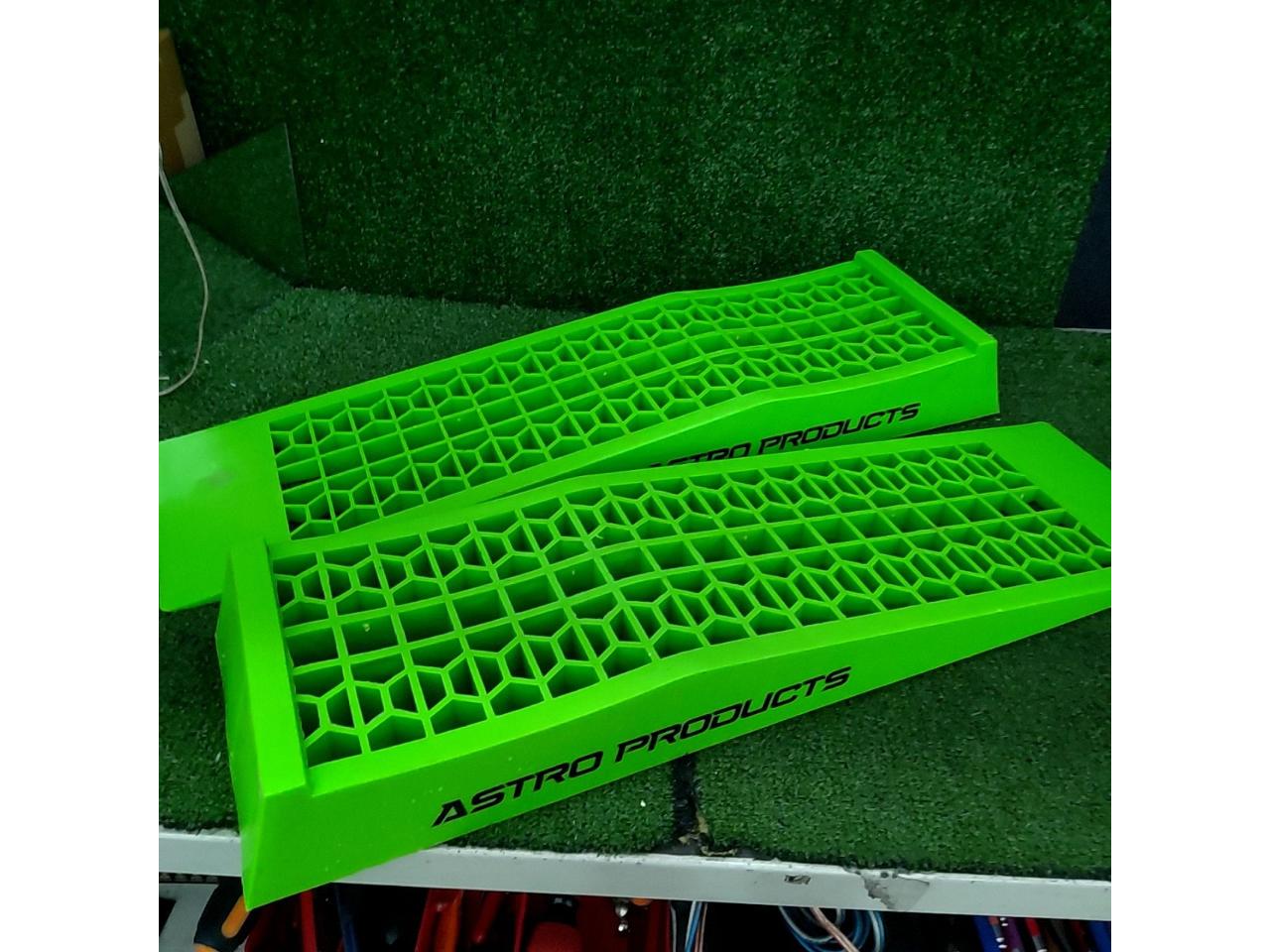 ASTRO PRODUCTS プラスチックラダーレール ライムグリーン