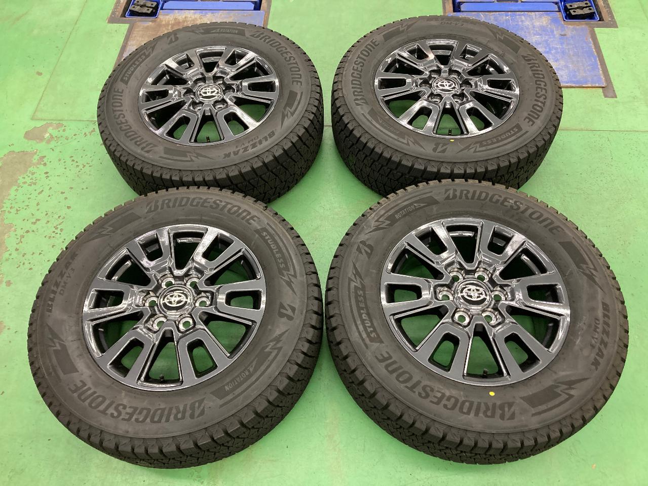 TOYOTA Land Cruiser 250 VX original wheels + BRIDGESTONE BLIZZAK DM-V3 265 / 65R18 116Q XL
