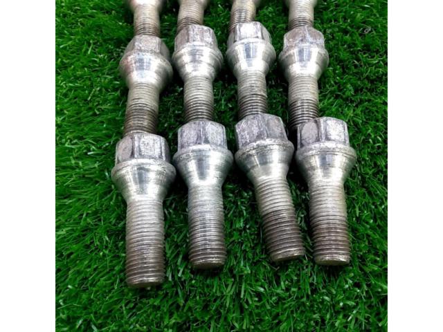 メーカー不明 取付ボルト【M12×P1.25 テーパー座 首下約24mm 17HEX 16個】