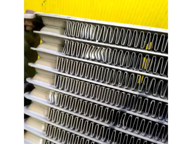 Unknown Manufacturer
12-stage oil cooler
