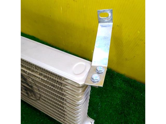 Unknown Manufacturer
12-stage oil cooler